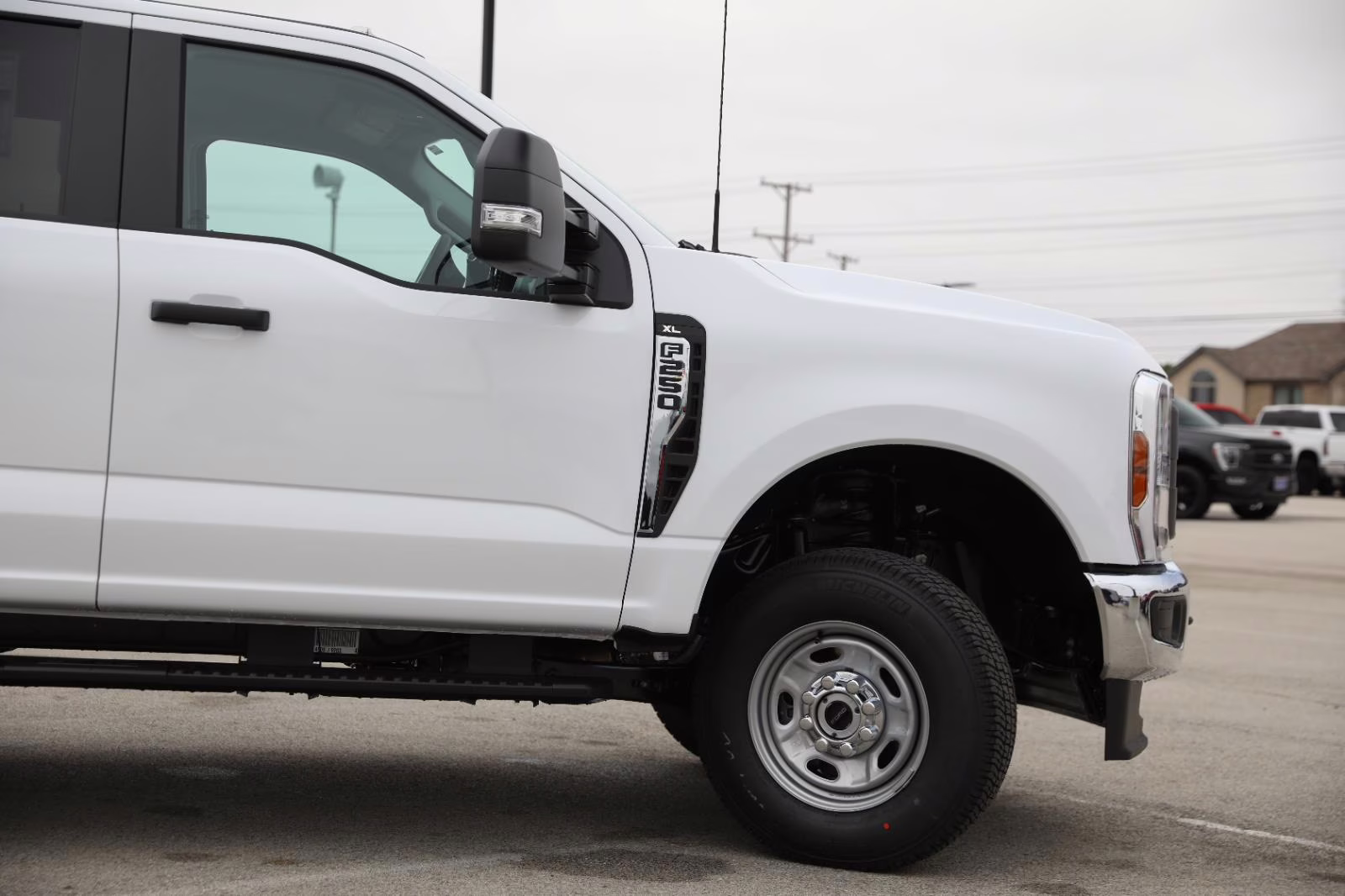 2026 Oxford White Ford Super Duty F-250 SRW XL 4X4 Truck
