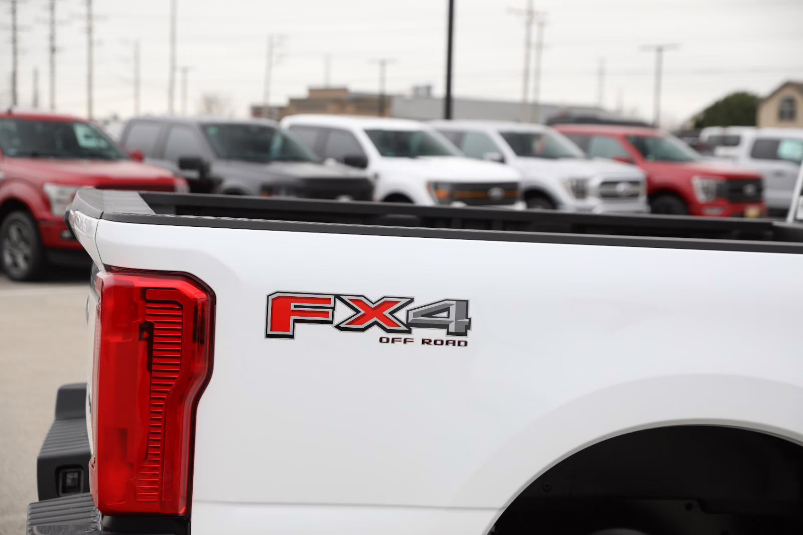 2026 Oxford White Ford Super Duty F-250 SRW XL 4X4 Truck