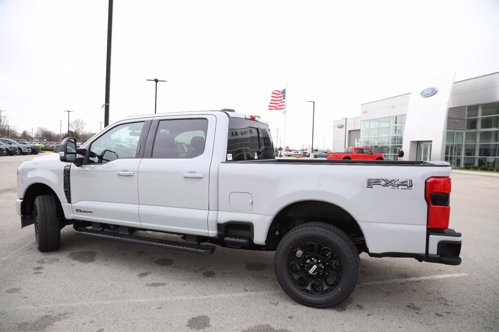 2026 Avalanche Ford Super Duty F-250 SRW LARIAT 4X4 Truck