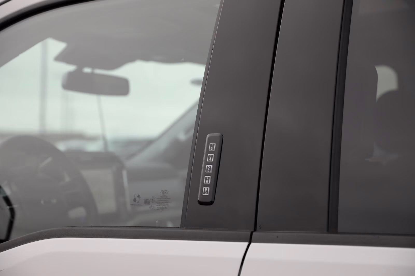 2026 Avalanche Ford Super Duty F-250 SRW LARIAT 4X4 Truck