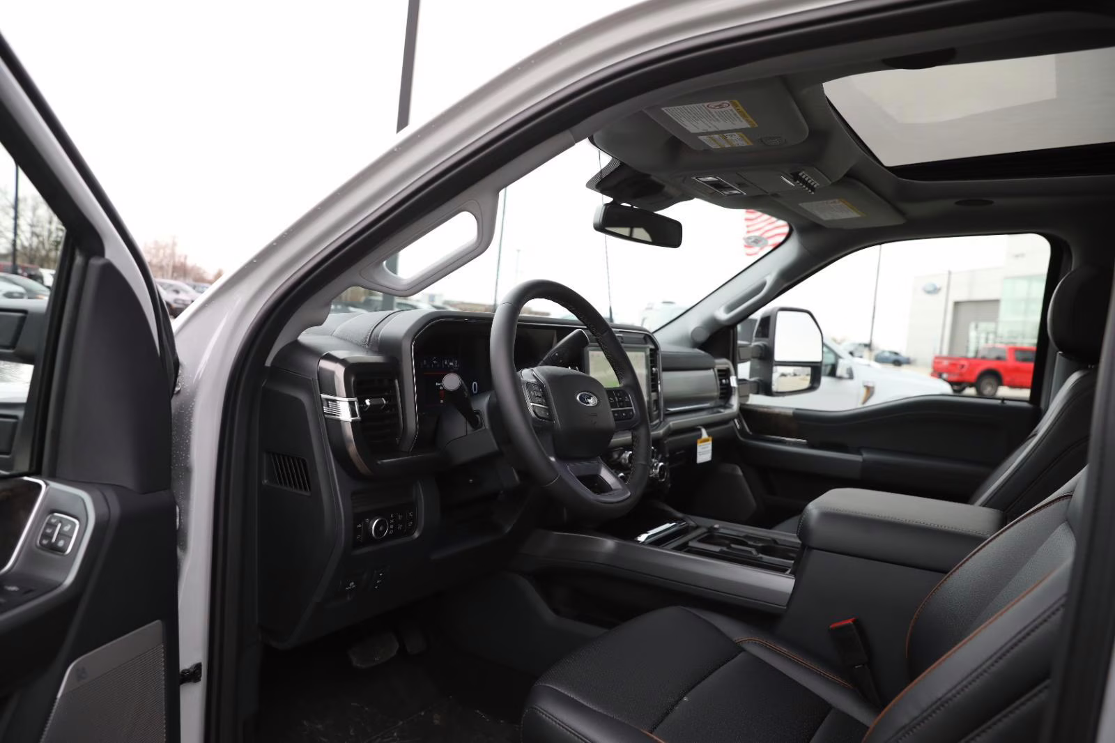 2026 Avalanche Ford Super Duty F-250 SRW LARIAT 4X4 Truck