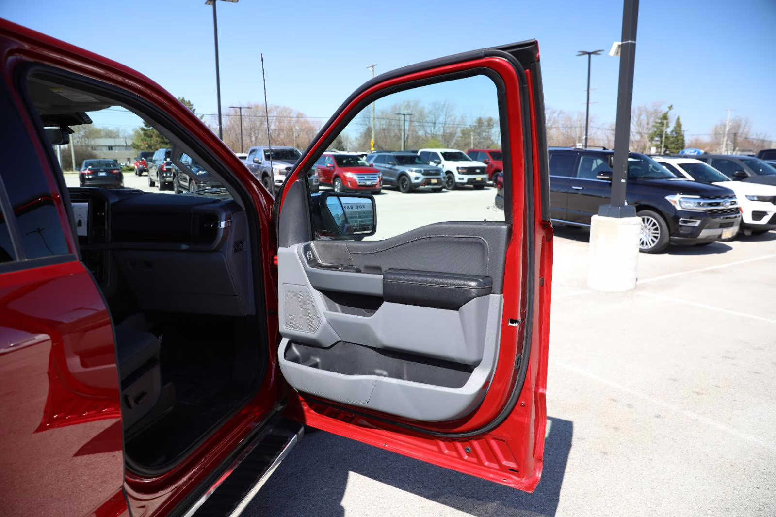 2024 Rapid Red Metallic Tinted Clearcoat Ford F-150 XLT 4X4 Truck