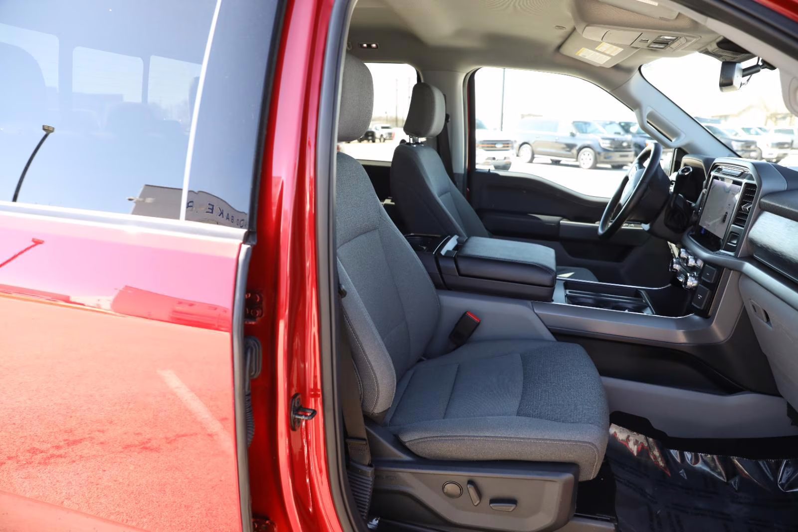 2024 Rapid Red Metallic Tinted Clearcoat Ford F-150 XLT 4X4 Truck