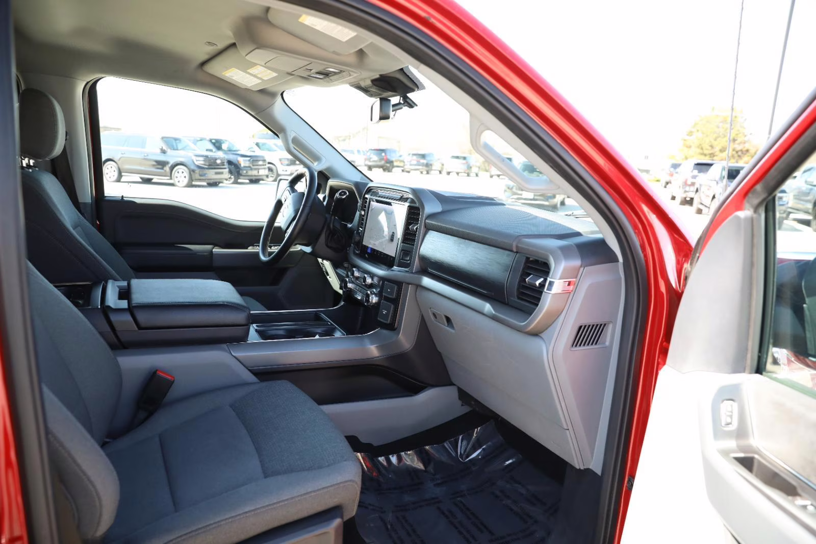 2024 Rapid Red Metallic Tinted Clearcoat Ford F-150 XLT 4X4 Truck