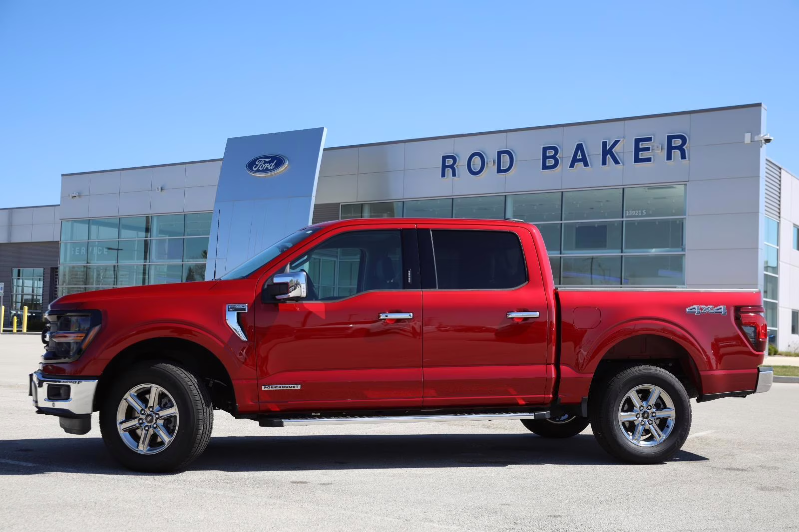 2024 Rapid Red Metallic Tinted Clearcoat Ford F-150 XLT 4X4 Truck