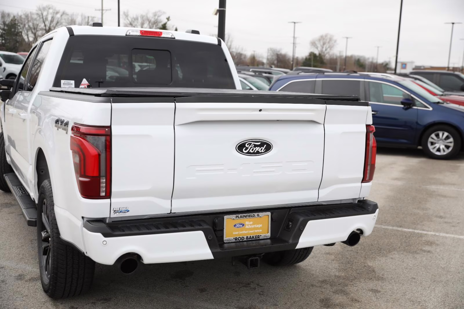 2025 Oxford White Ford F-150 LARIAT 4X4 Truck