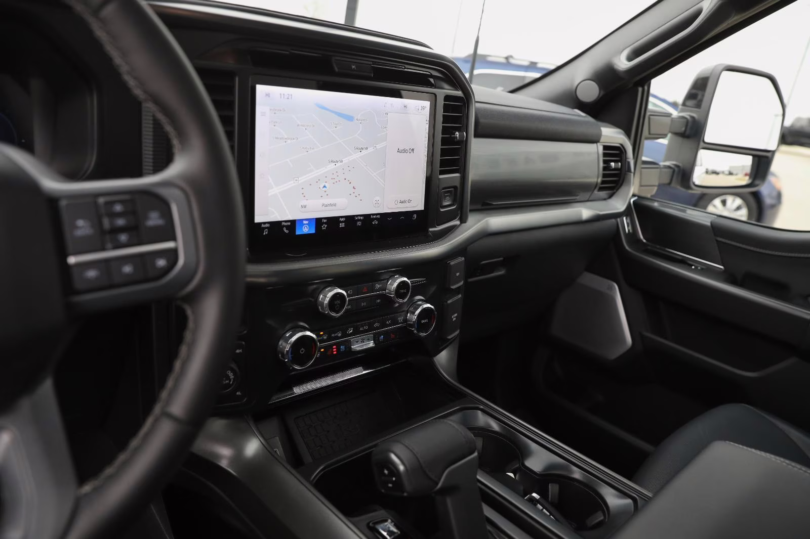 2025 Oxford White Ford F-150 LARIAT 4X4 Truck