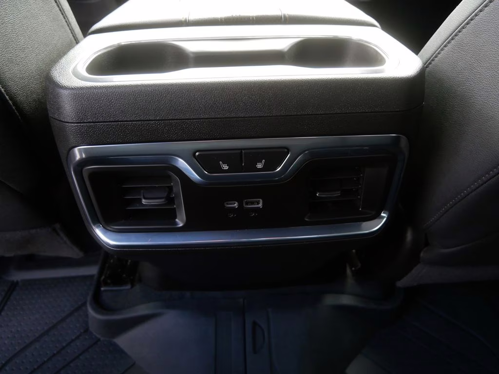 2025 Sterling Gray Metallic Chevrolet Silverado 1500 High Country 4X4 Truck