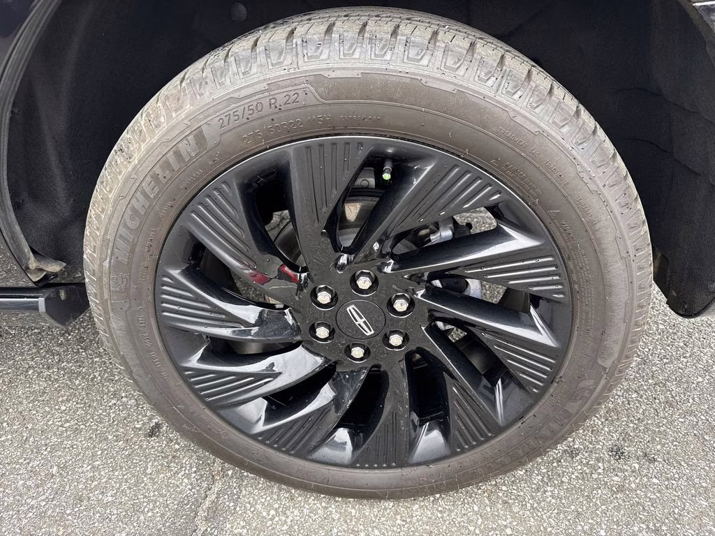 2025 Infinite Black Metallic Clearcoat Lincoln Navigator Reserve 4X4 SUV