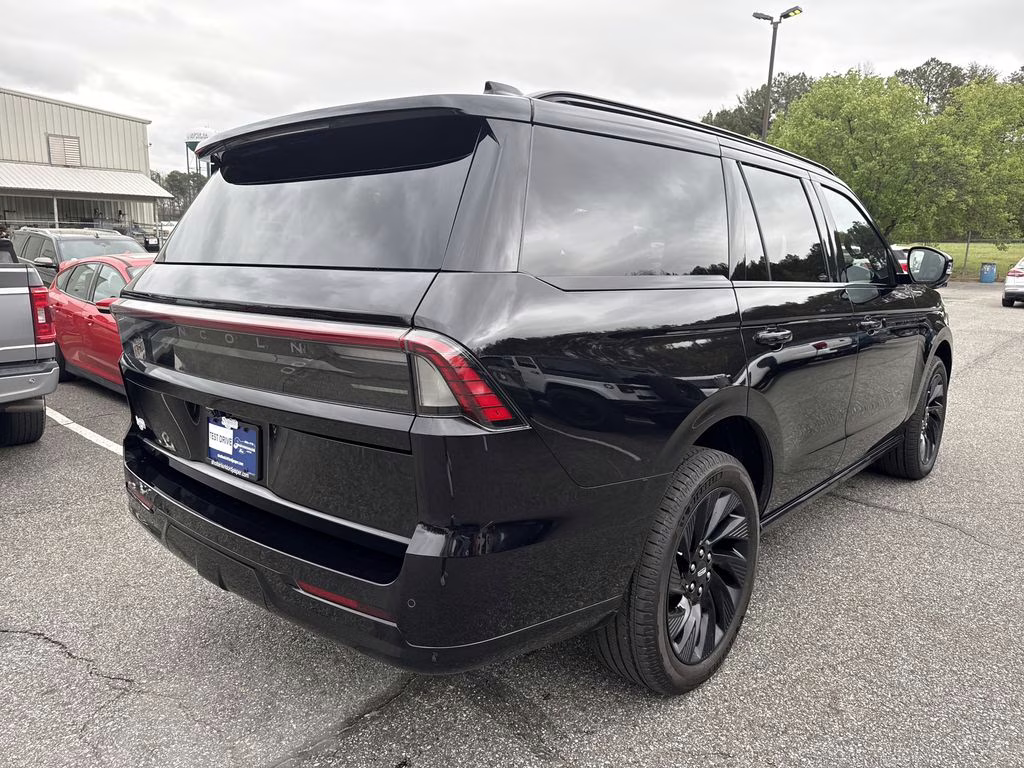 2025 Infinite Black Metallic Clearcoat Lincoln Navigator Reserve 4X4 SUV