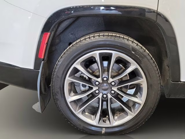 2024 Bright White Clearcoat Jeep Wagoneer Series II 4X4 SUV