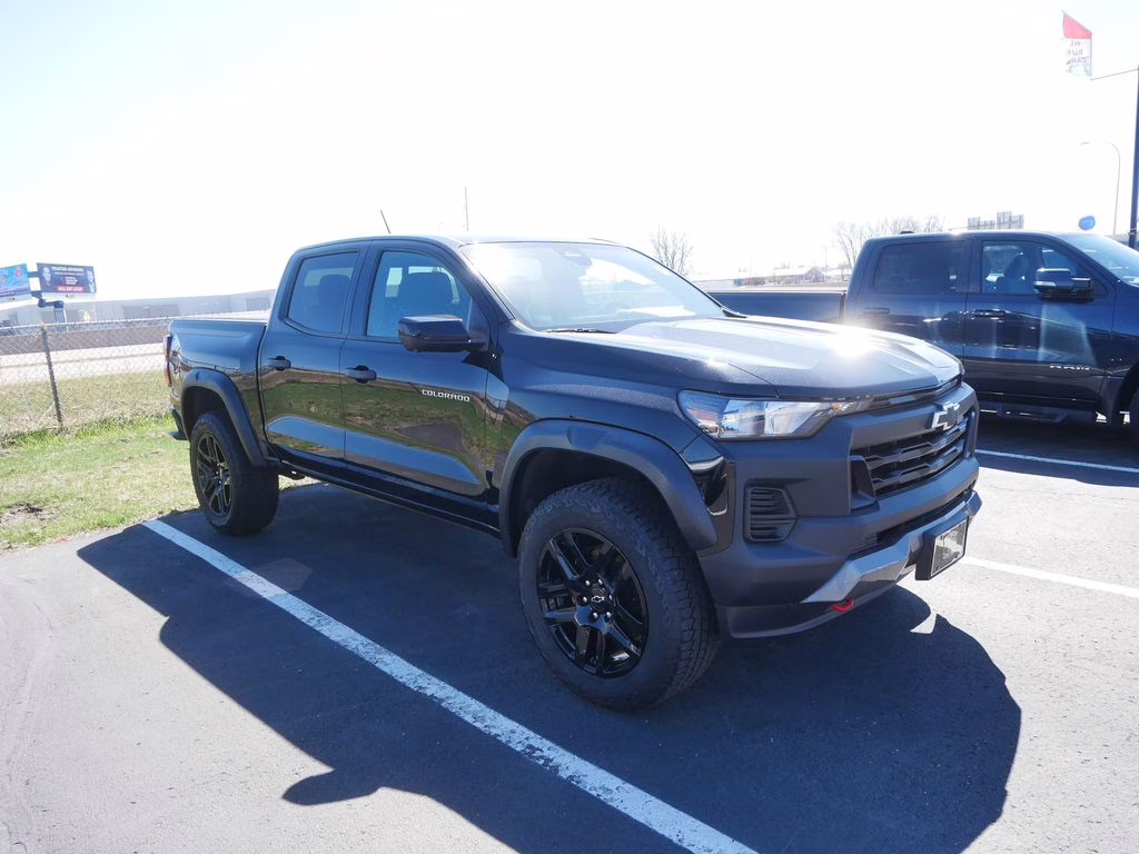 2023 Black Chevrolet Colorado Trail Boss 4X4 Truck