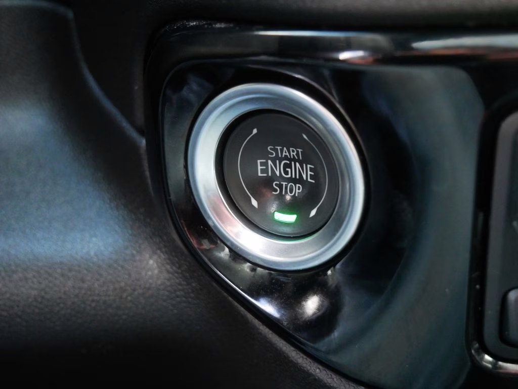 2025 Sterling Gray Metallic Chevrolet Silverado 1500 High Country 4X4 Truck