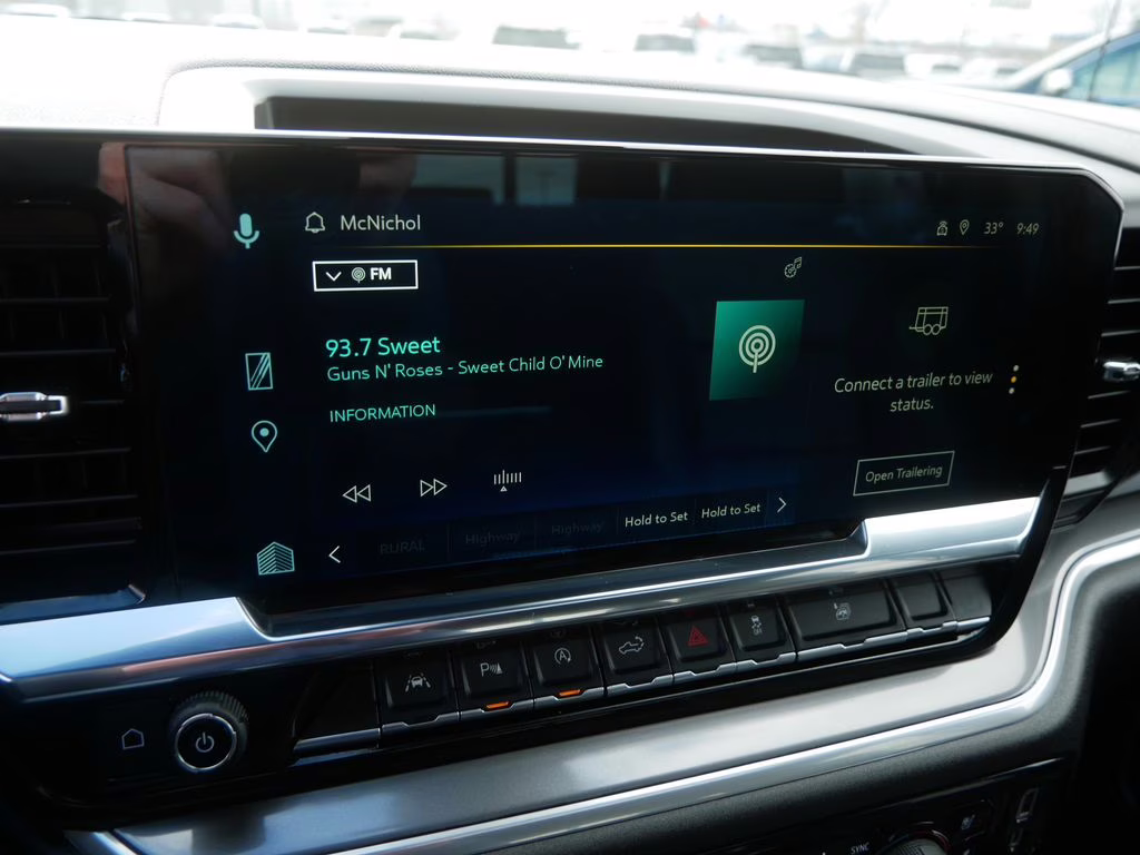 2025 Sterling Gray Metallic Chevrolet Silverado 1500 High Country 4X4 Truck