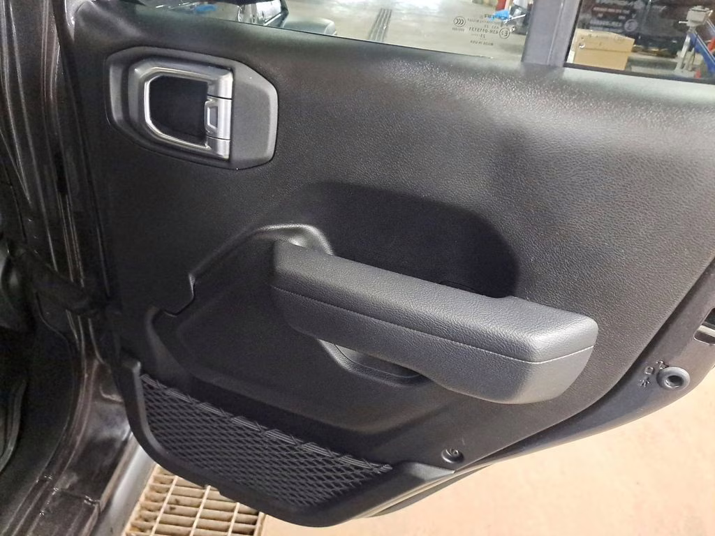 2024 Granite Crystal Metallic Clearcoat Jeep Wrangler Rubicon X 4X4 SUV