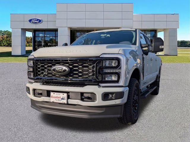 2026 Avalanche Ford Super Duty F-250 SRW LARIAT 4X4 Truck