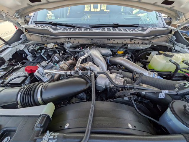 2026 Avalanche Ford Super Duty F-250 SRW LARIAT 4X4 Truck