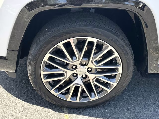 2023 White Jeep Compass 4X4 SUV