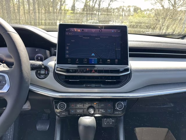 2023 White Jeep Compass 4X4 SUV