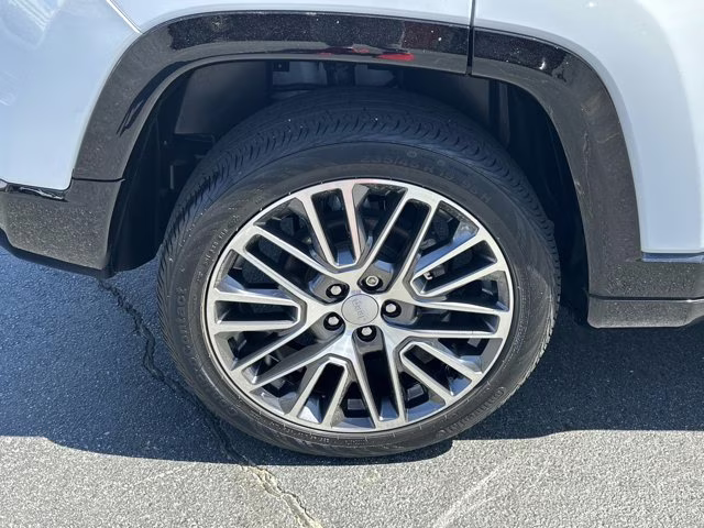 2023 White Jeep Compass 4X4 SUV