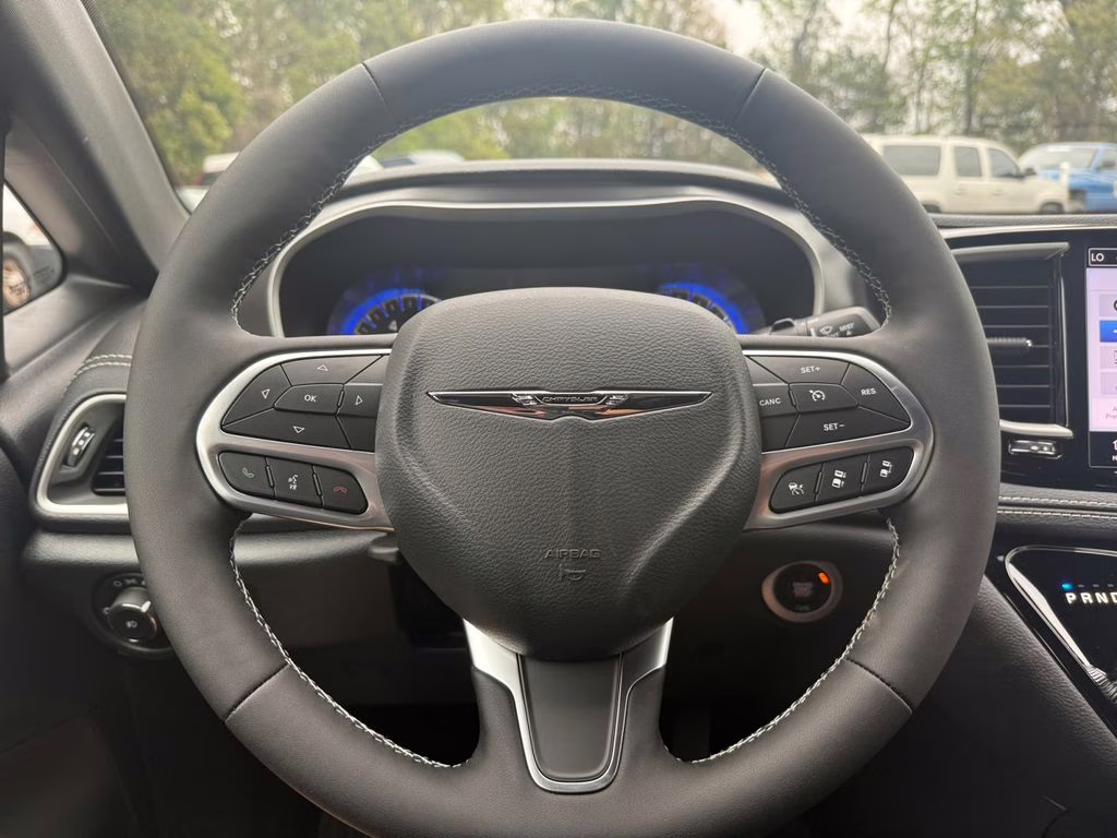 2026 Silver Mist Clearcoat Chrysler Pacifica Select FWD Van