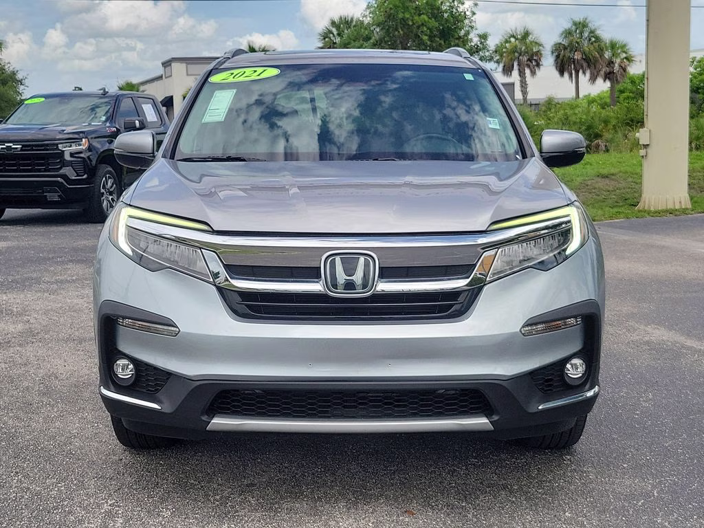 2021 Lunar Silver Metallic Honda Pilot Elite AWD SUV