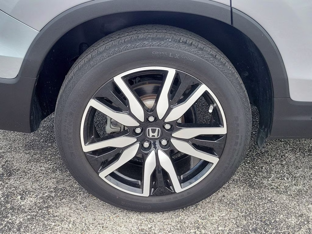 2021 Lunar Silver Metallic Honda Pilot Elite AWD SUV