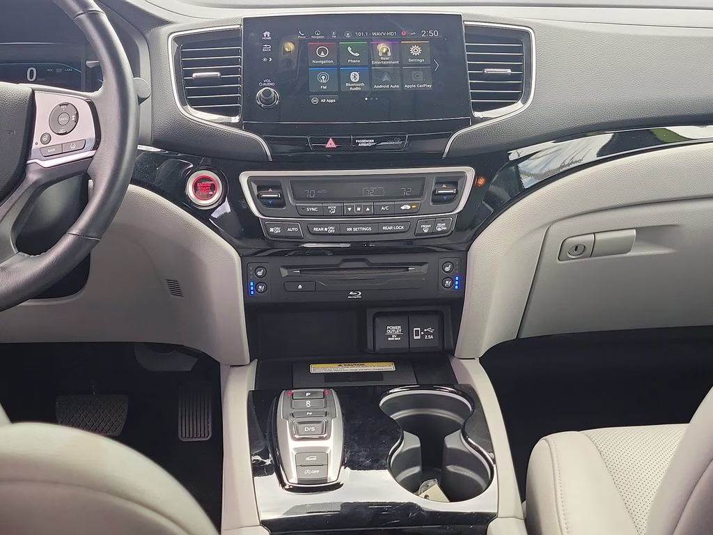 2021 Lunar Silver Metallic Honda Pilot Elite AWD SUV