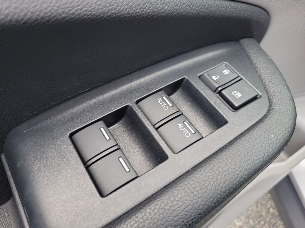 2021 Lunar Silver Metallic Honda Pilot Elite AWD SUV