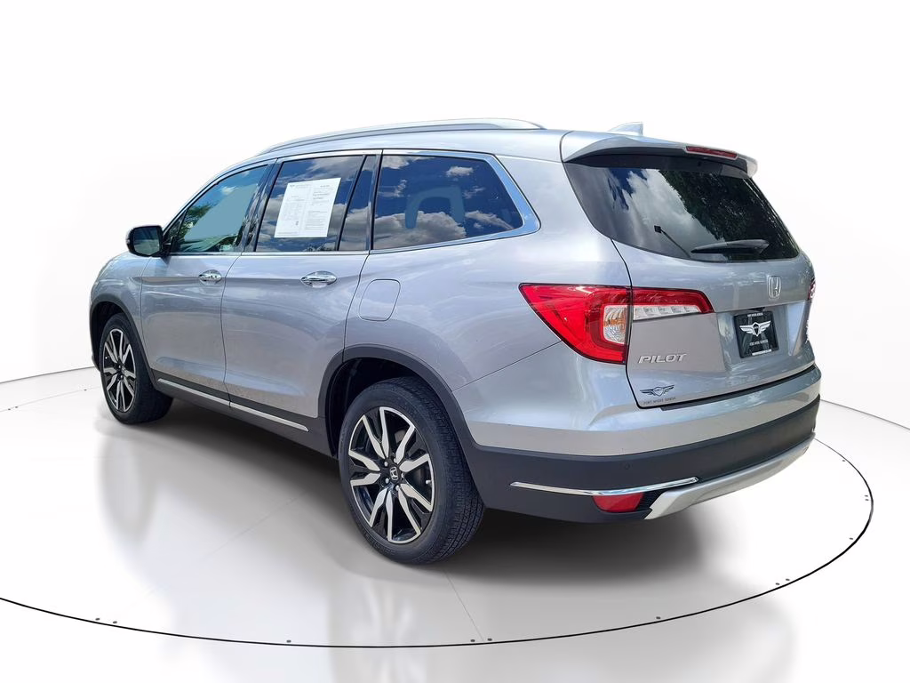 2021 Lunar Silver Metallic Honda Pilot Elite AWD SUV