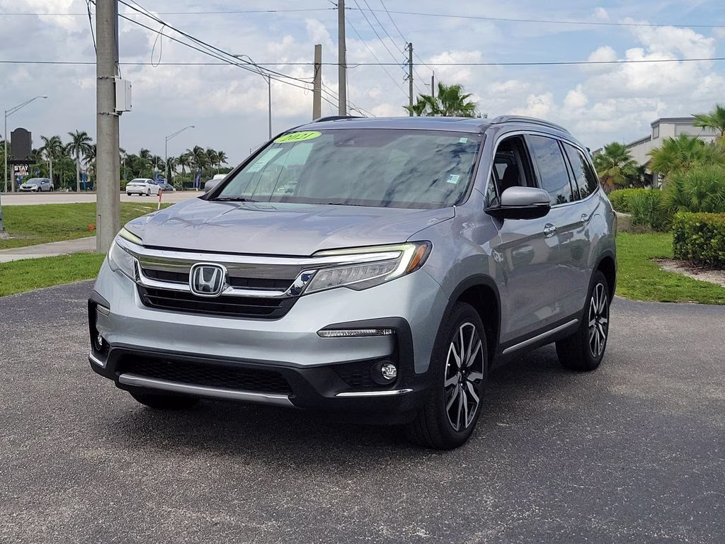 2021 Lunar Silver Metallic Honda Pilot Elite AWD SUV