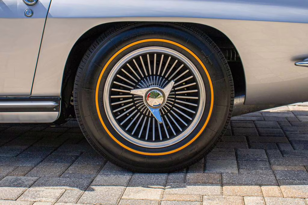 1965 Silver Chevrolet Corvette L76 RWD Convertible