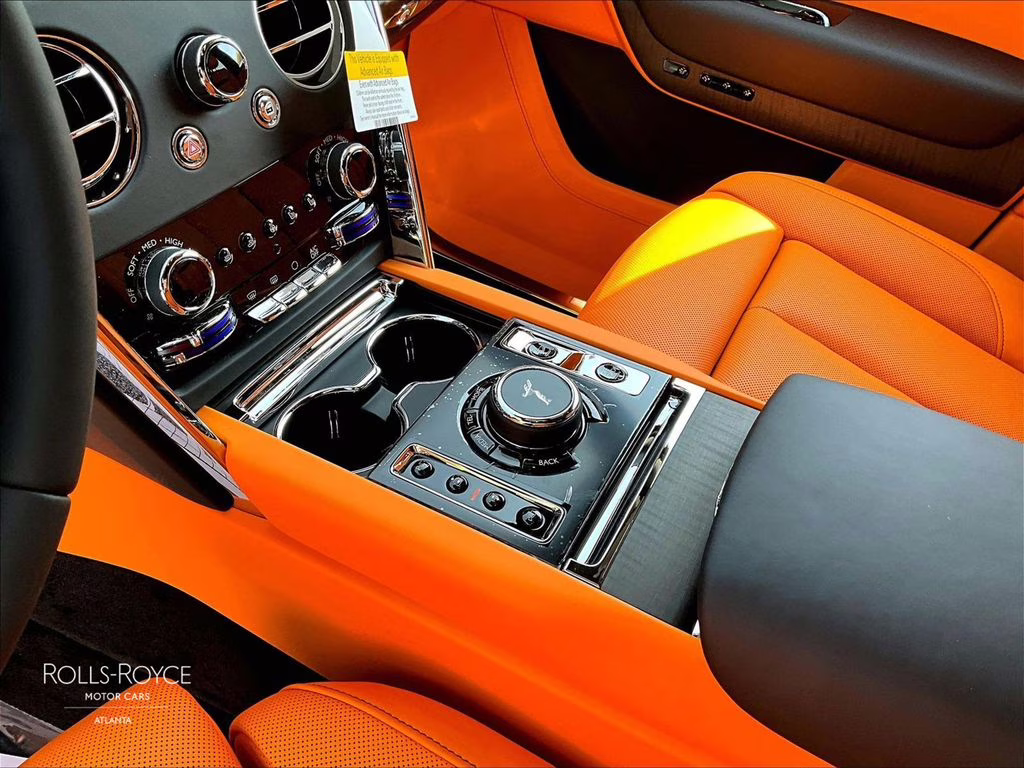 2026 Jubilee Silver Rolls-Royce Cullinan AWD SUV