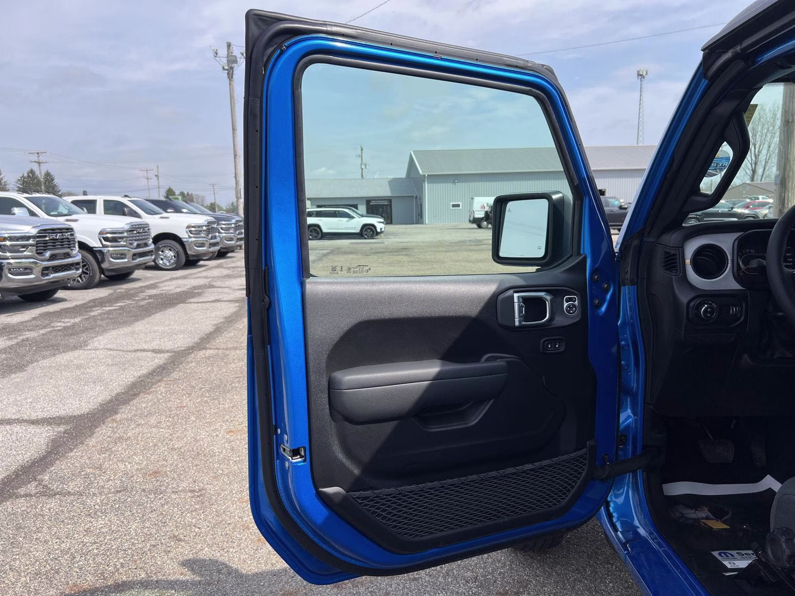 2026 Hydro Blue Pearlcoat Jeep Gladiator Sport S 4X4 Truck