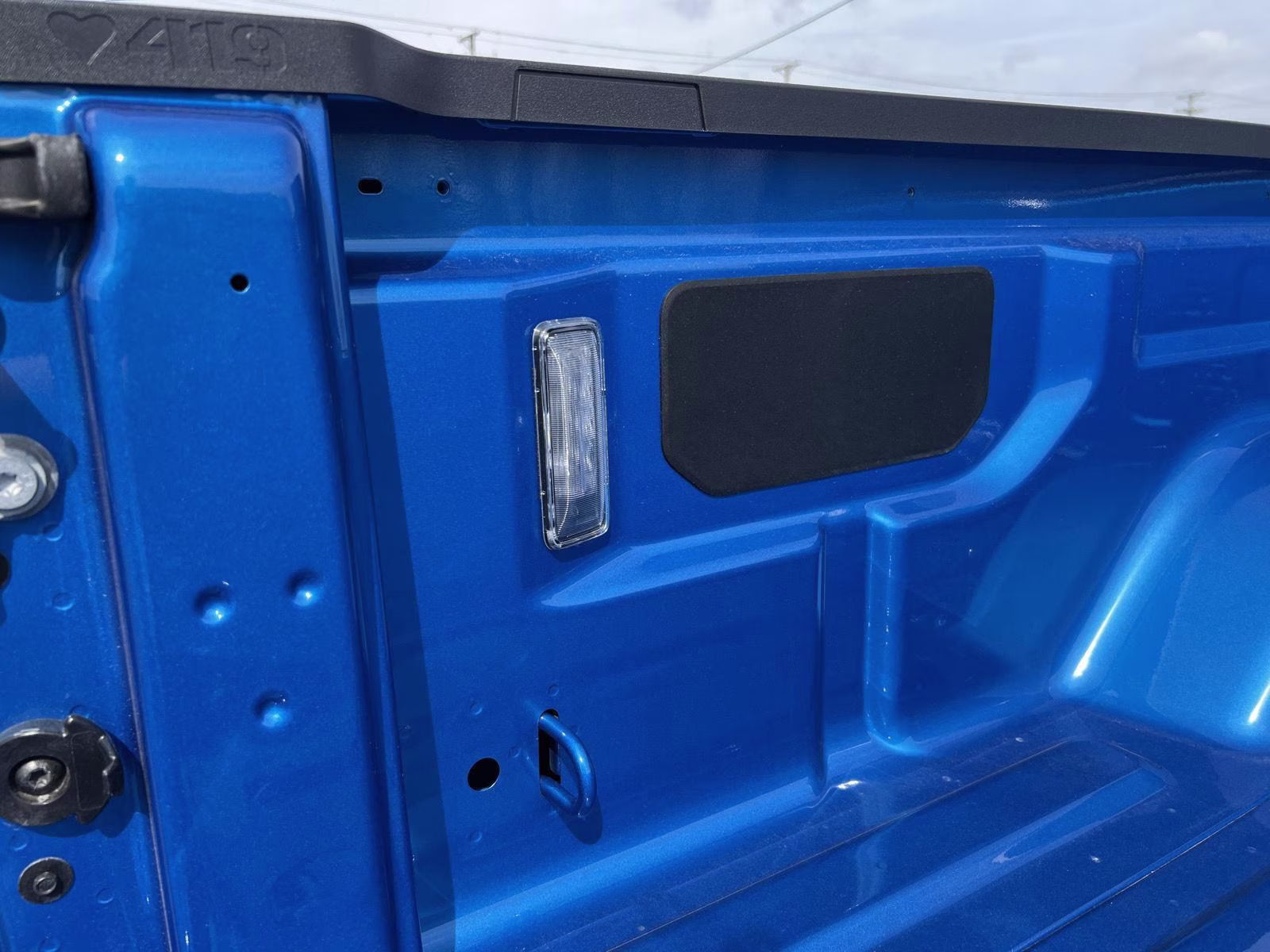 2026 Hydro Blue Pearlcoat Jeep Gladiator Sport S 4X4 Truck