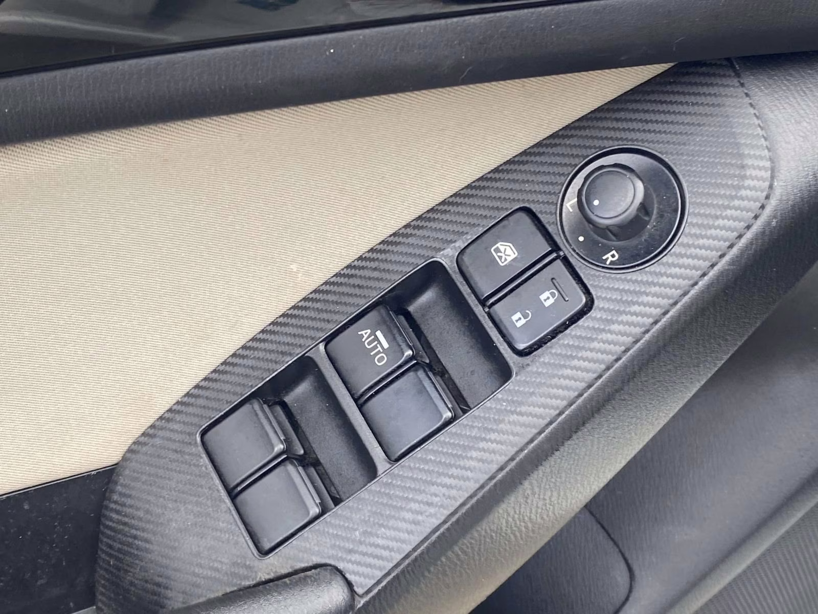 2015 Snowflake White Pearl Mica Mazda Mazda3 i Touring FWD Sedan