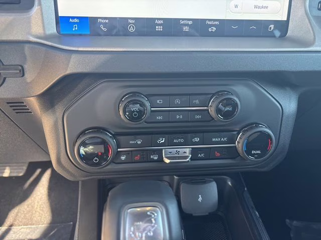 2026 Avalanche Gray Ford Bronco Outer Banks 4X4 SUV