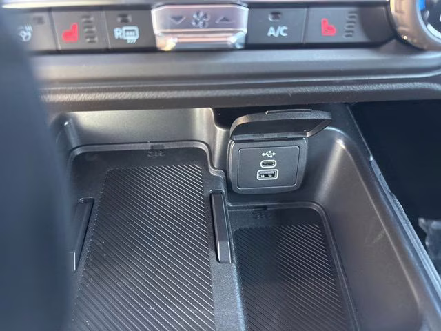 2026 Avalanche Gray Ford Bronco Outer Banks 4X4 SUV