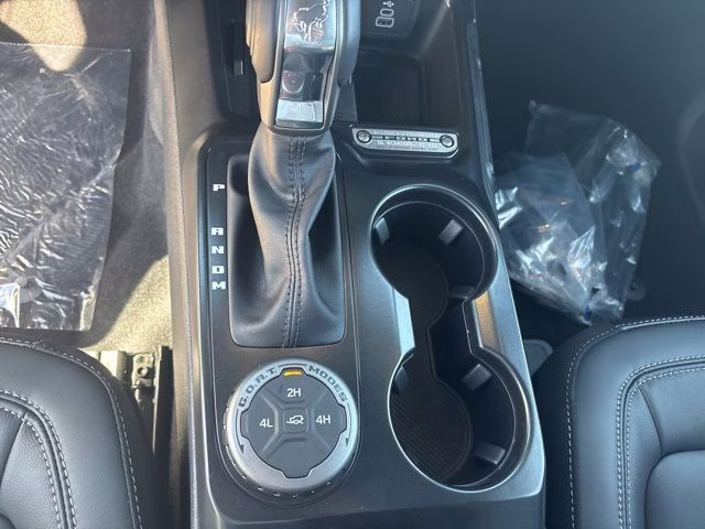 2026 Avalanche Gray Ford Bronco Outer Banks 4X4 SUV