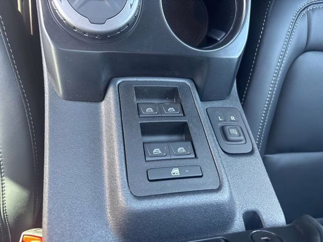 2026 Avalanche Gray Ford Bronco Outer Banks 4X4 SUV