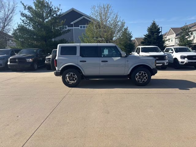 2026 Avalanche Gray Ford Bronco Outer Banks 4X4 SUV