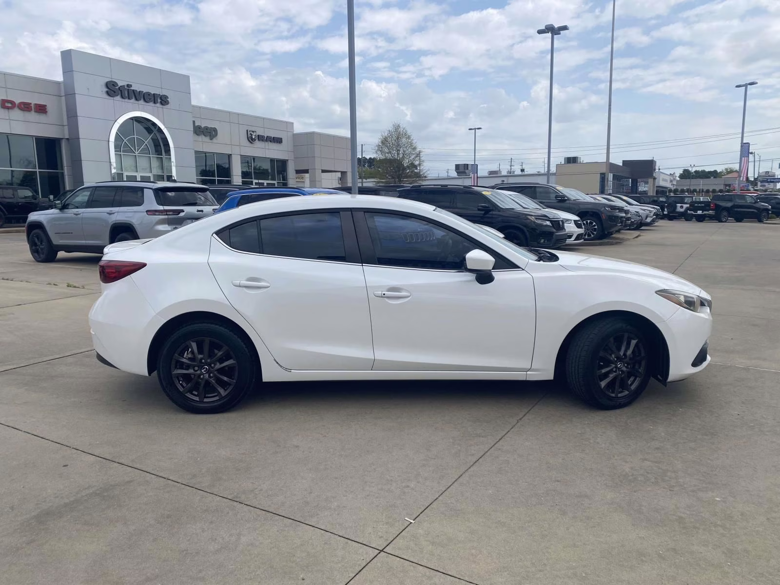 2015 Snowflake White Pearl Mica Mazda Mazda3 i Touring FWD Sedan