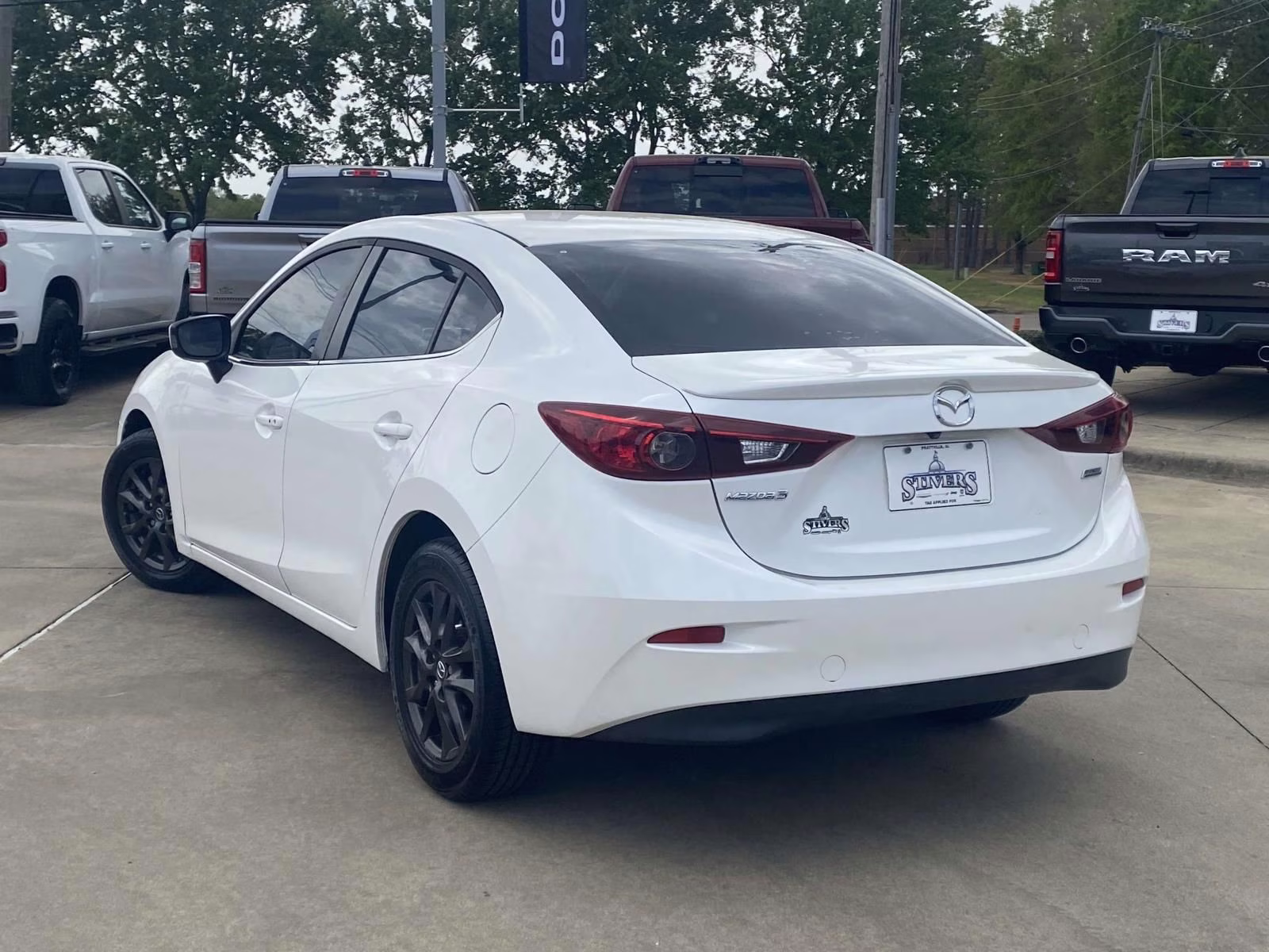 2015 Snowflake White Pearl Mica Mazda Mazda3 i Touring FWD Sedan