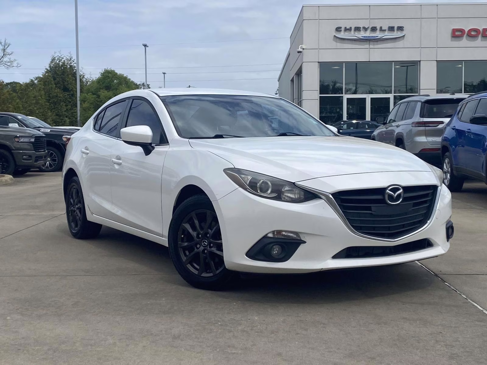 2015 Snowflake White Pearl Mica Mazda Mazda3 i Touring FWD Sedan