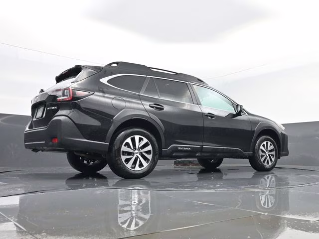 2025 Crystal Black Silica Subaru Outback Premium AWD SUV