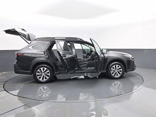 2025 Crystal Black Silica Subaru Outback Premium AWD SUV
