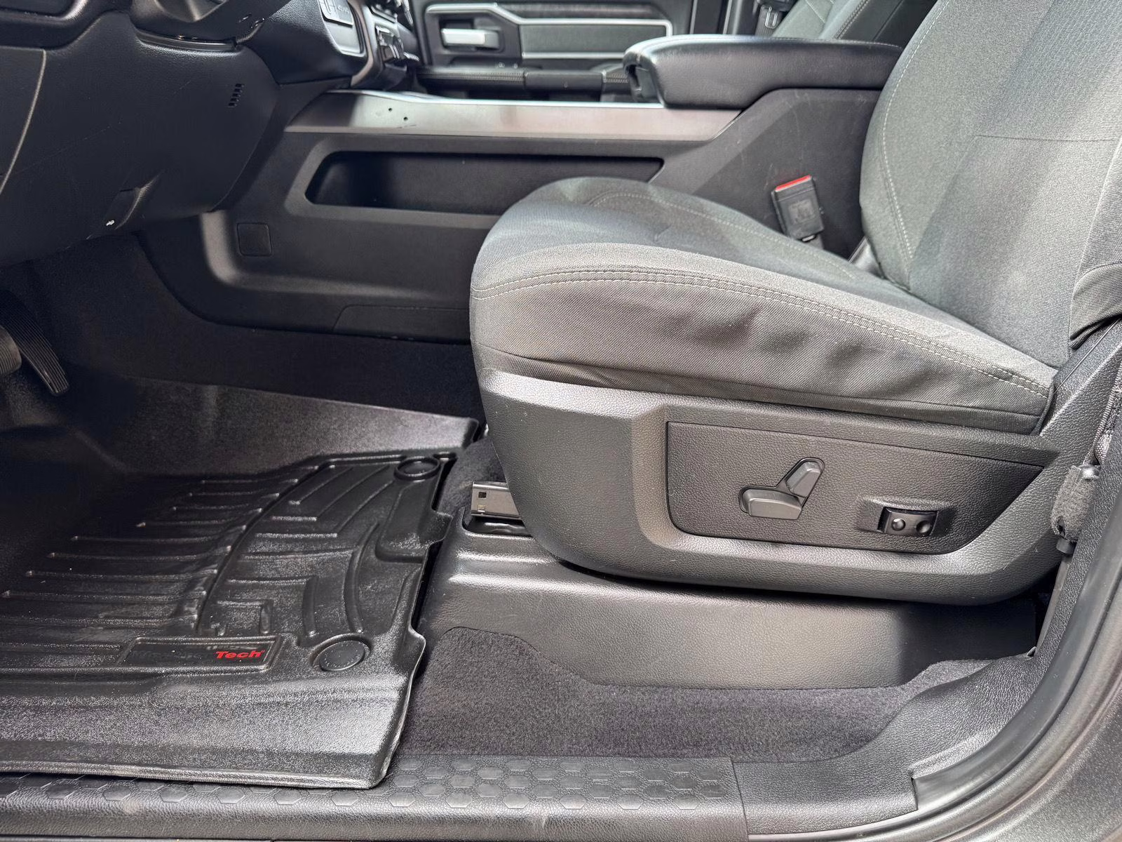 2022 Granite Crystal Metallic Clearcoat Ram 2500 Big Horn 4X4 Truck