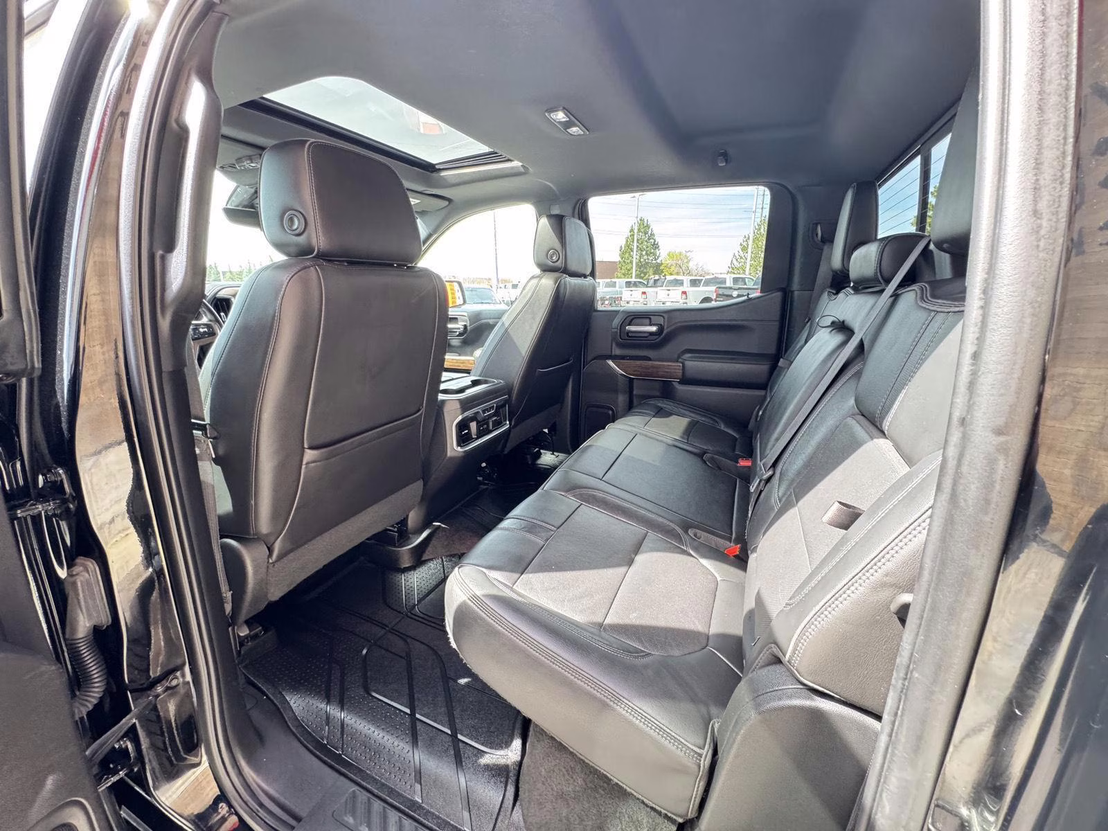 2019 Black Chevrolet Silverado 1500 High Country 4X4 Truck