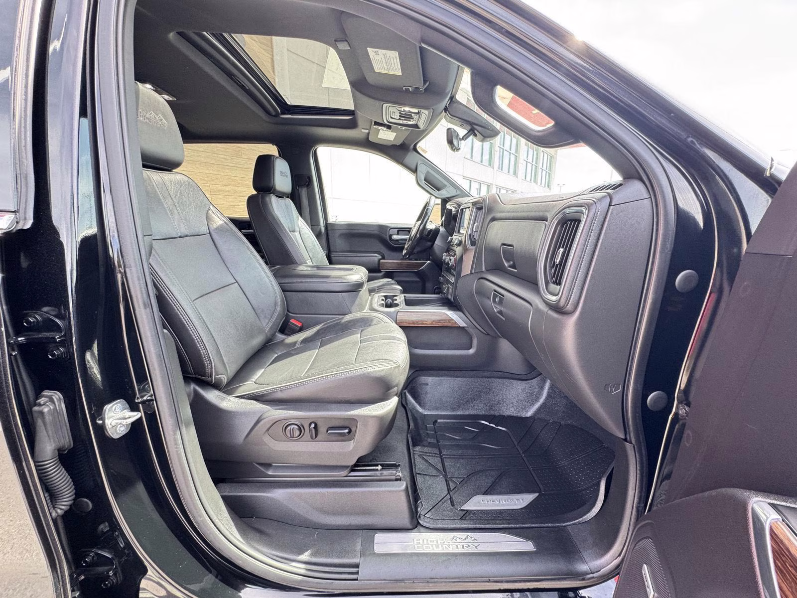 2019 Black Chevrolet Silverado 1500 High Country 4X4 Truck