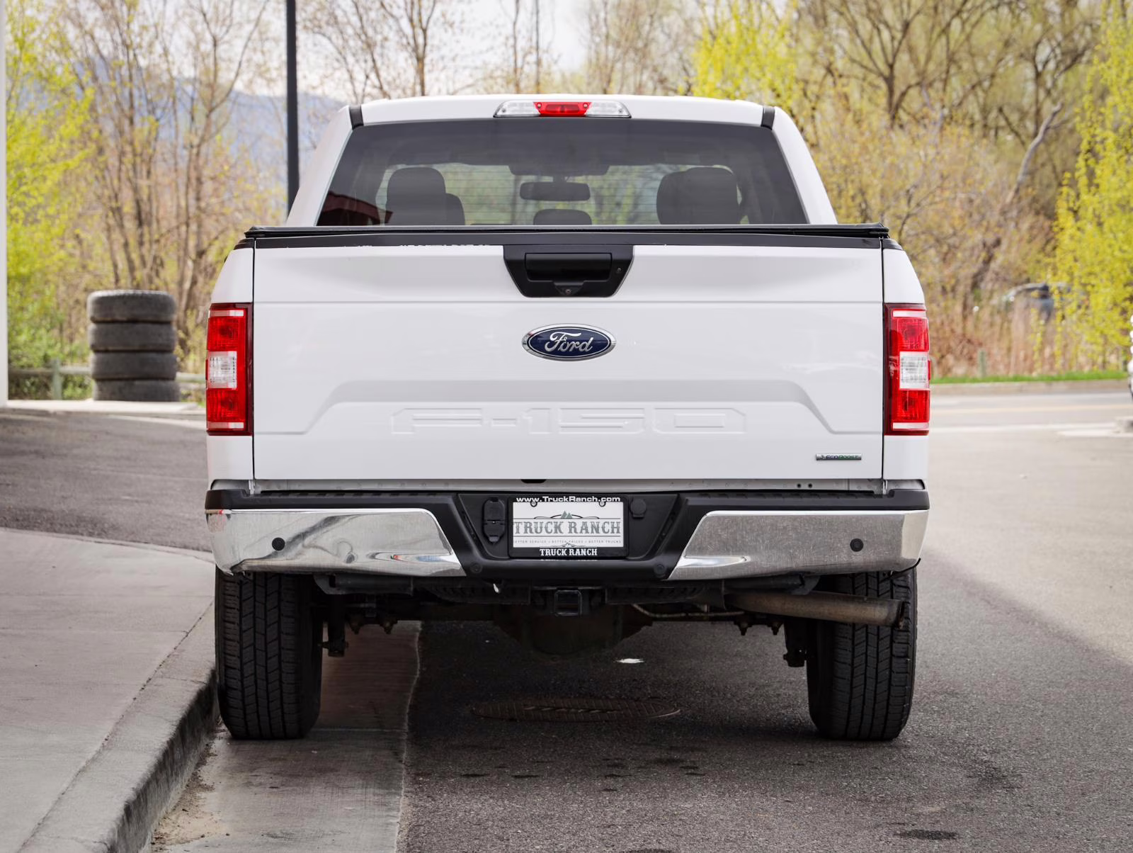 2019 Oxford White Ford F-150 XLT 4X4 Truck